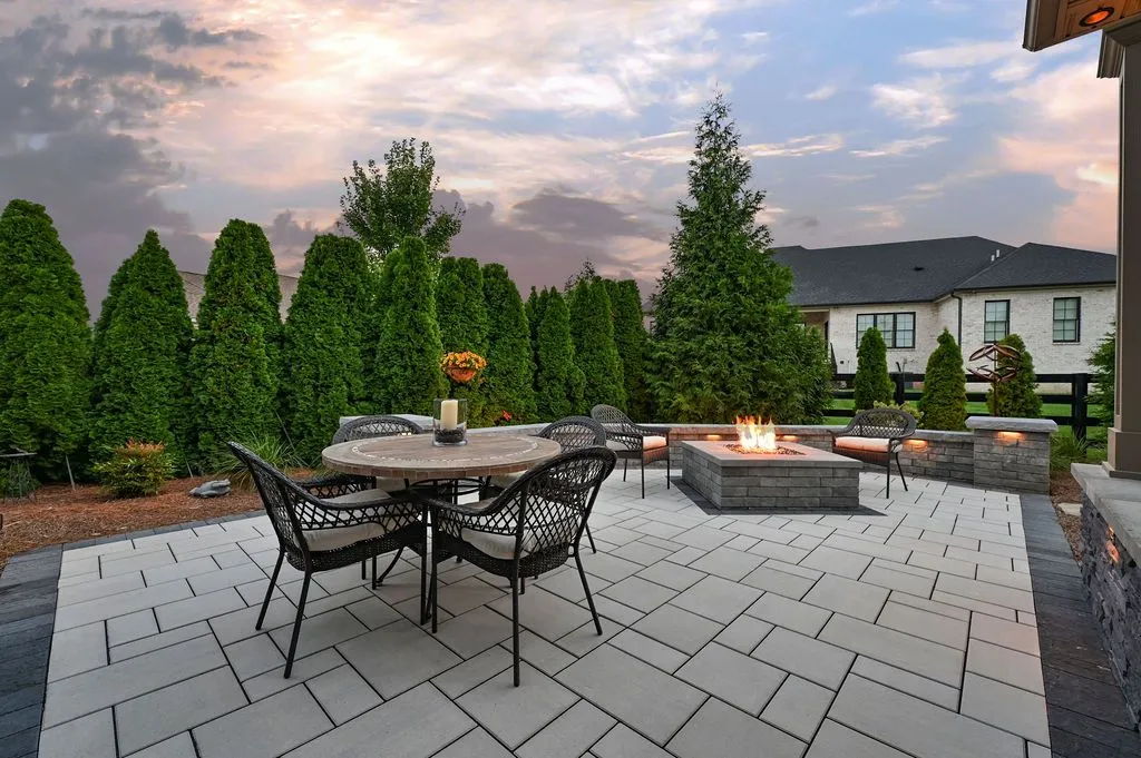 outdoor living Lexington KY covered patio